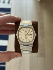 Vintage Rado Musketeer IX Watch + Rare Lace Textured Dial + Integrated Bracelet 