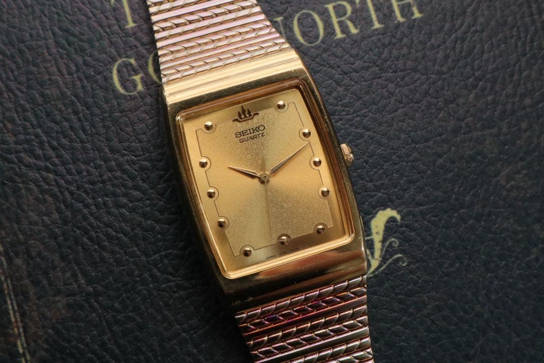 Seiko GALAXY Rectangular Quartz Watch Unisex 35x2… - image 2