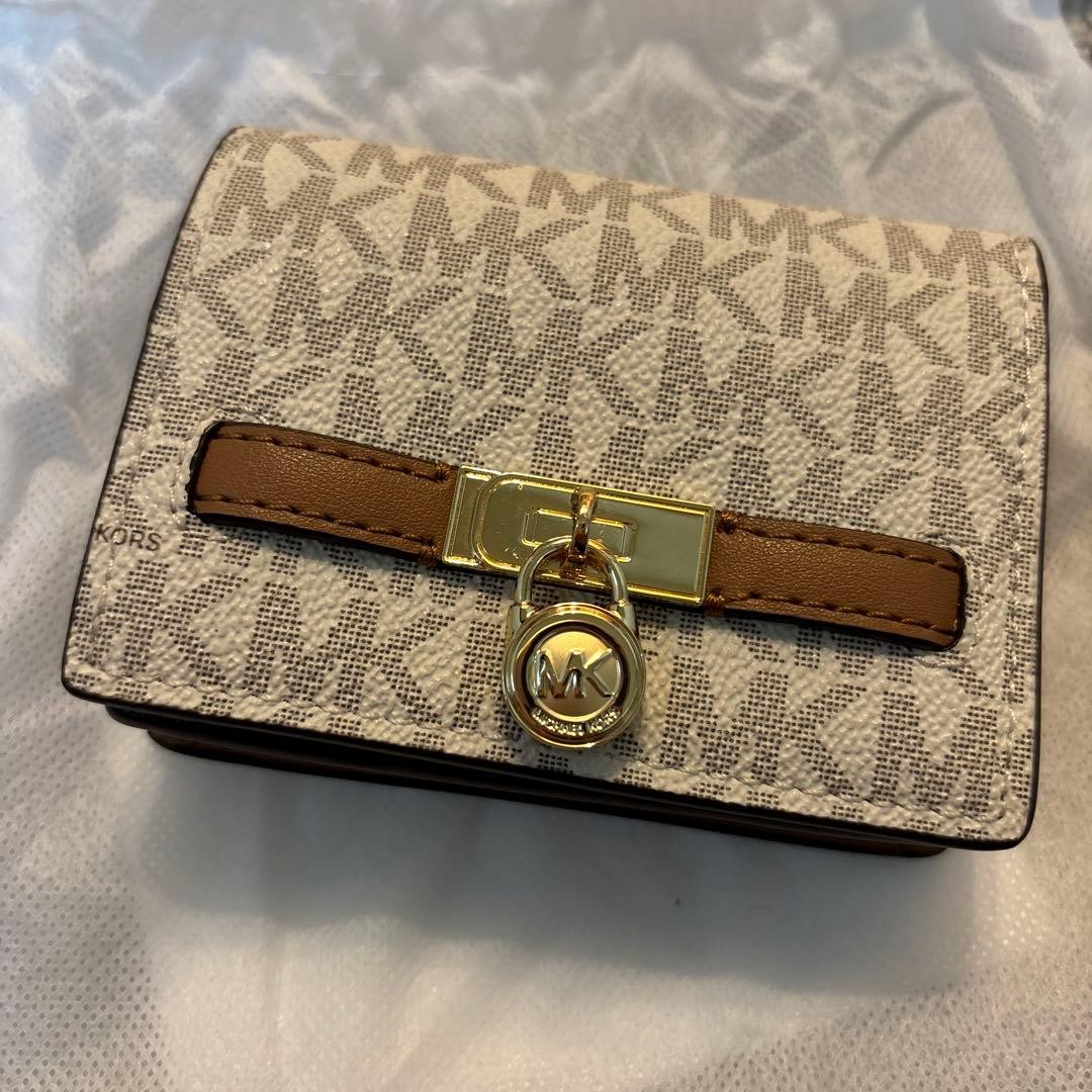 MICHAEL KORS MK Logo Beige Brown Synthetic Leather Wallet New with Lock