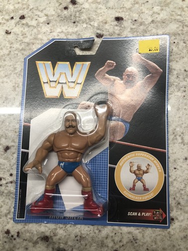 WWE WRESTLING RETRO SERIES IRON SHEIK SUPERSTAR WR...