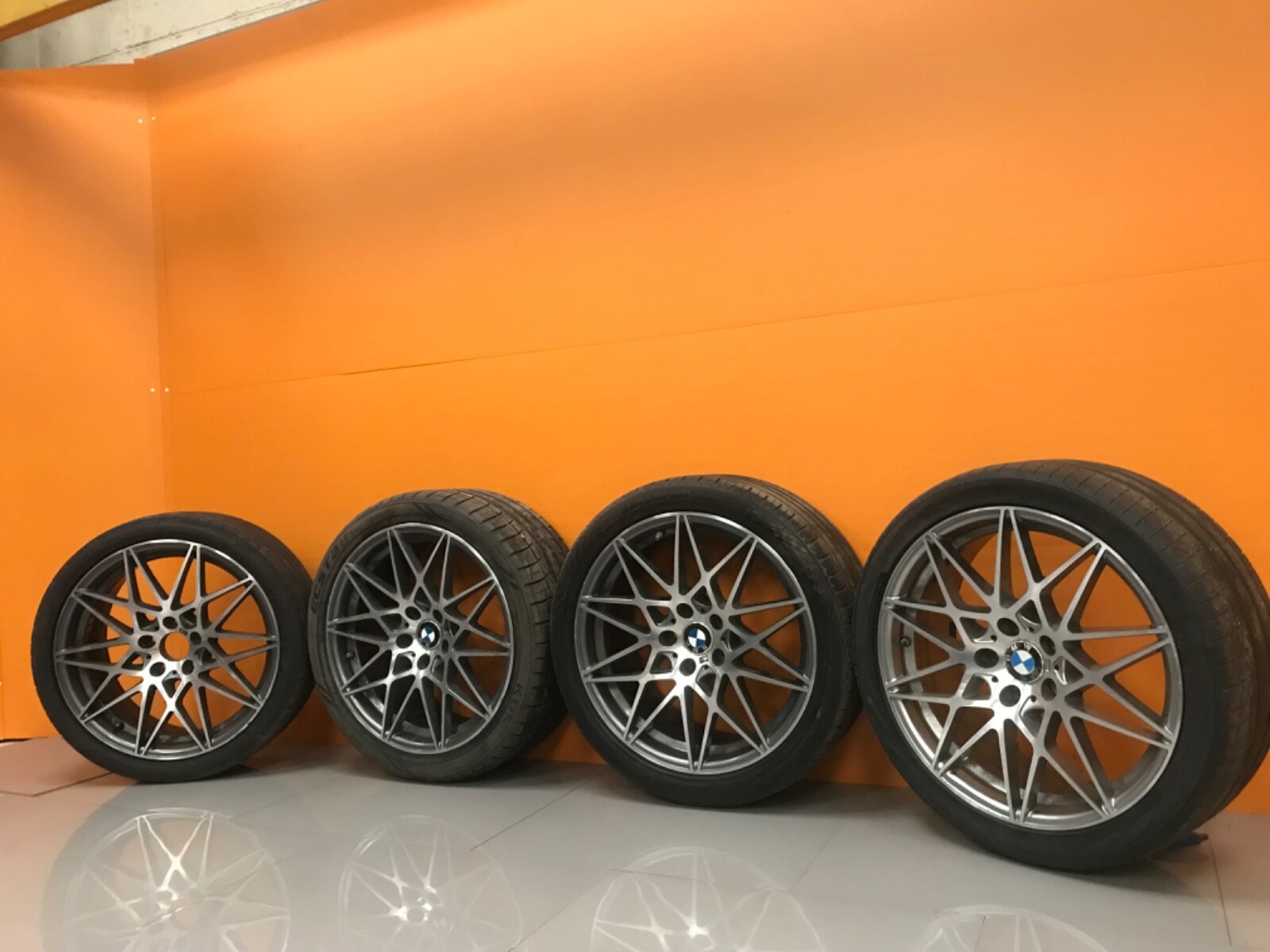 +BMW m3/m4 alloy wheels With tyres 275/35r19 - Image 3