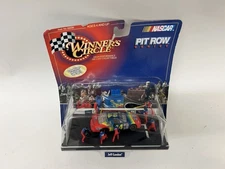 NASCAR Winner's Circle Pit Row Series Jeff Gordon #24 Dupont 1998 Fast Shipping 