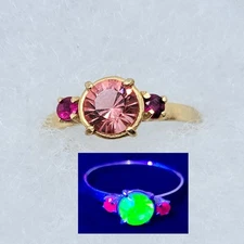 14k Pink Uranium Glass Ring UV Ruby Accents Yellow Gold Size 10.5