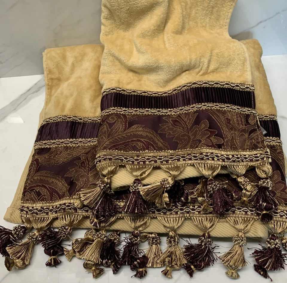 NUEVO Juego de toallas y baño de mano Croscill MERCER de colección borlas de ciruela Merlot doradas Foto 3 de 4