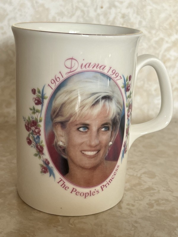 Princess Diana Cup, British Exchange Collection Staffordshire Bone China (132ME)