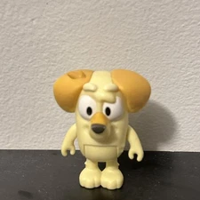 Bluey Friend Chucky Yellow Lab Figure Replacement  Moose Toys 