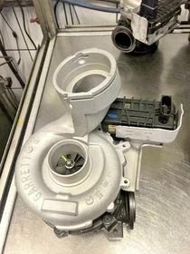 Turbolader BMW X3 3.0d xDrive30d E83 160 kW 218 PS 11657796315 758353 7796315J