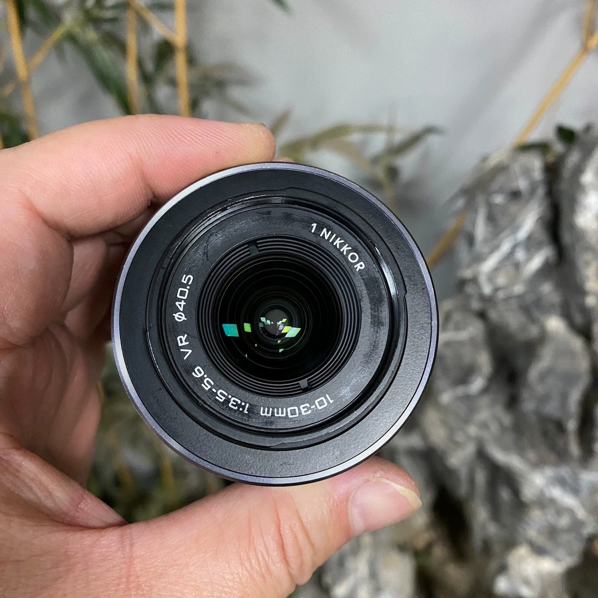 ニコン　J2+NIKKOR10-30/3.5-5.6VR付ジャンク品。 ☆まとめ売り☆ Nikon ニコン 1 J2 + 1 NIKKOR 10-30mm F3.5-5.6 VR