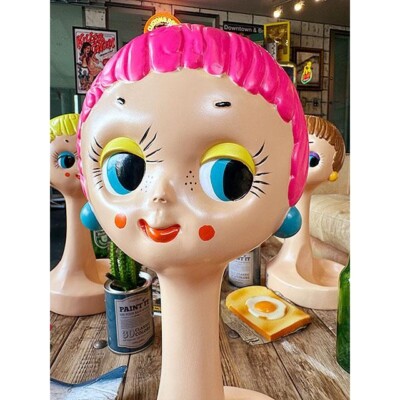 Twiggy Mannequin Vintage Retro Display Head Stand 15.3 in NEW Pink