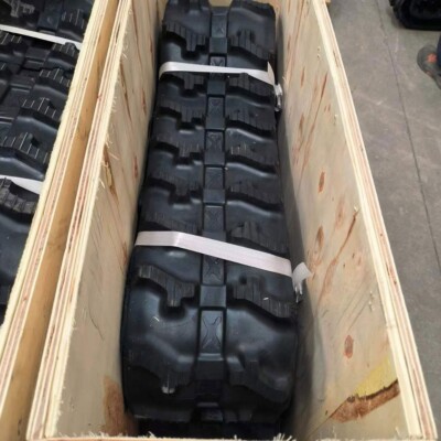 Two Rubber Tracks in Stock with 180*72*37mm Size for China Mini