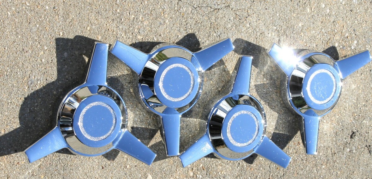 NEW Set of 4 TRU-SPOKE Chrome Wheel 3 Bar Spinner Center Cap