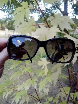 CHRISTIAN DIOR LUNETTES DE SOLEIL NOIRES + ETUI + BOITIER + CHIFFON KHL04BVFMG - Photo 1/4