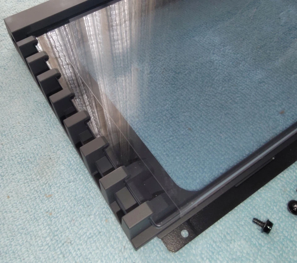 Schwarze Frontplatte mit Hartglas, Schrauben 4 Corsair Crystal 680X RGB PC-Gehäuse - Bild 3 von 4