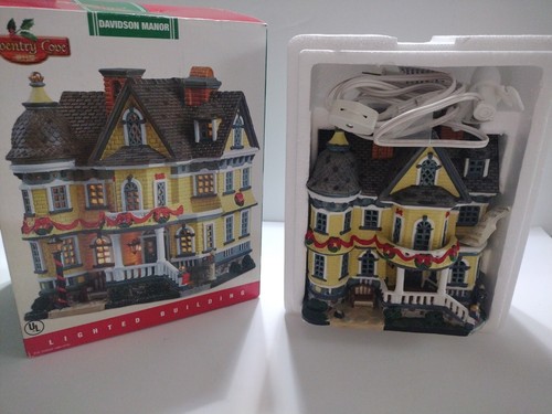 COVENTRY COVE LEMAX DAVIDSON MANOR LIGHTED BUILDING # 55272 - Picture 5 of 10