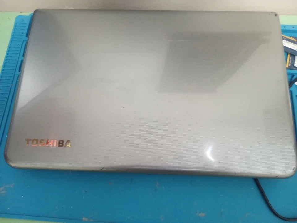 Tolshiba Satelite L75-A7271,17.3",W11Pro,I7-3630QM@2.4Ghz,12Gb 500Gb SSD,WiFi,Bt Foto 2 de 4