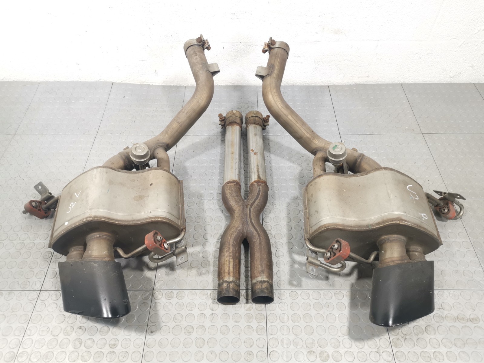 Maserati GranTurismo RWD AUTO 4.7 L 2014 Exhaust Muffler Silencer Extension Pipe