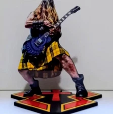 ZAKK WYLDE  --- WOOD FIGURE --- 22 cm fiberboard --- Argentina