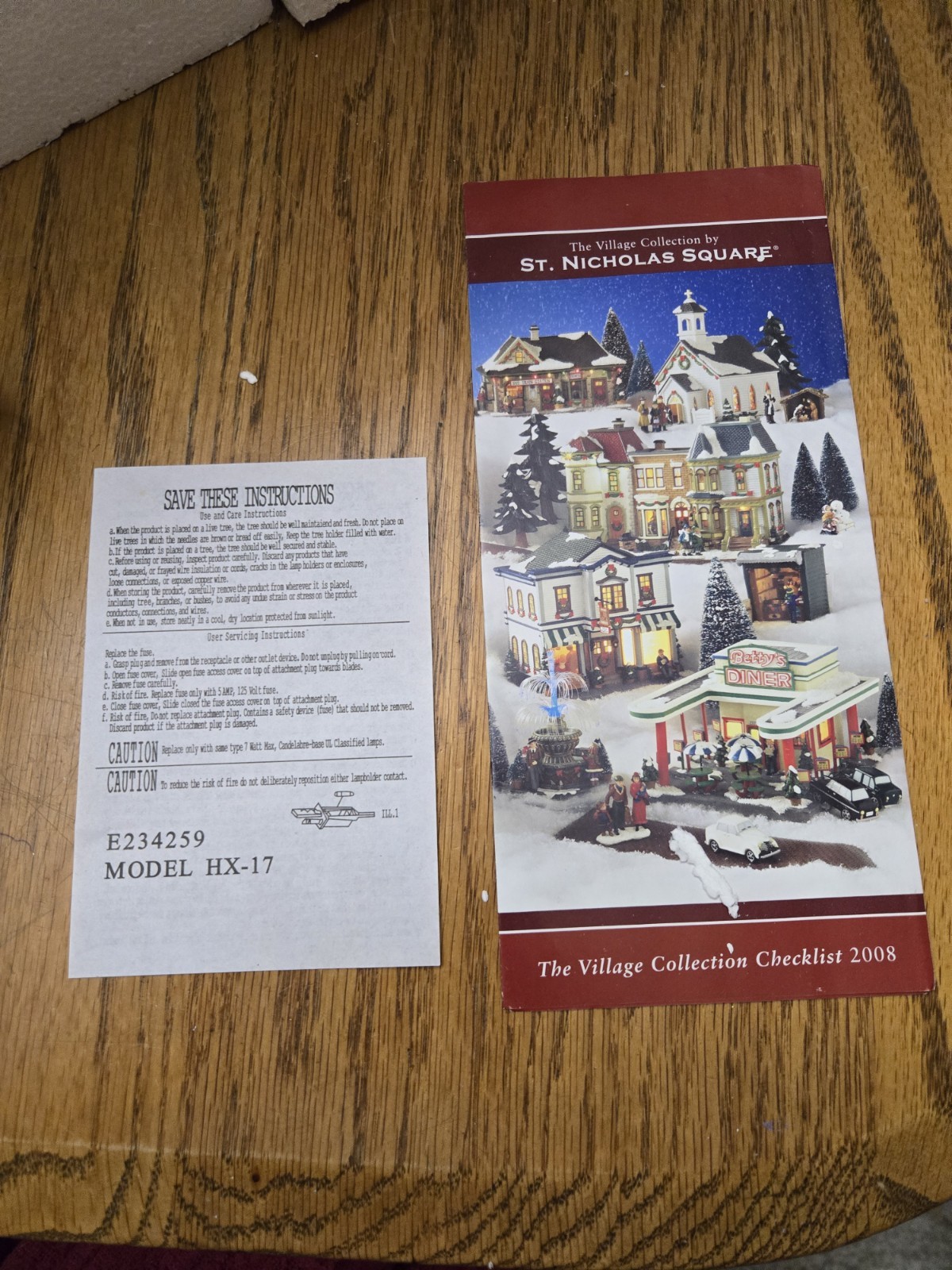 St. Nicholas Square Christmas Village Stone Cabin 2007 Lodge w/ Box, Cord Papers