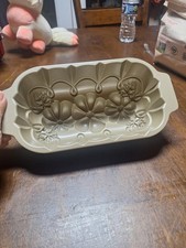 Nordic Ware PUMPKIN LOAF Bakeware 1 lb Pan Made in USA Baking Pan Harvest