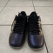 Nike Kobe 5 Purple Men s Low Top Lace-Up Bask...