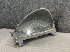 Mercedes-Benz A W168 2000 Diesel Vorne links Geschwindigkeitsmesser Cockpit 66kW Mercedes-Benz A W168 2000 Diesel Vorne links Geschwindigkeitsmesser Cockpit 66kW
