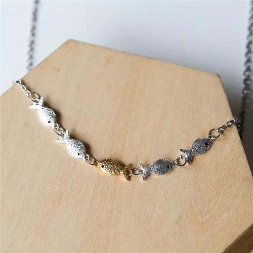 Creative Vintage Fish Shape Pendant Necklace Bohemian Women Jewelry Fashion New - Picture 2 of 5