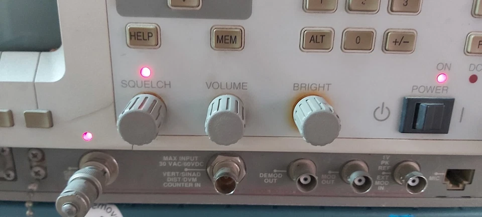 Motorola R2600B/HS Communication System Analyzer Make Offers!UPS SHIPPING! - Image 2 of 4