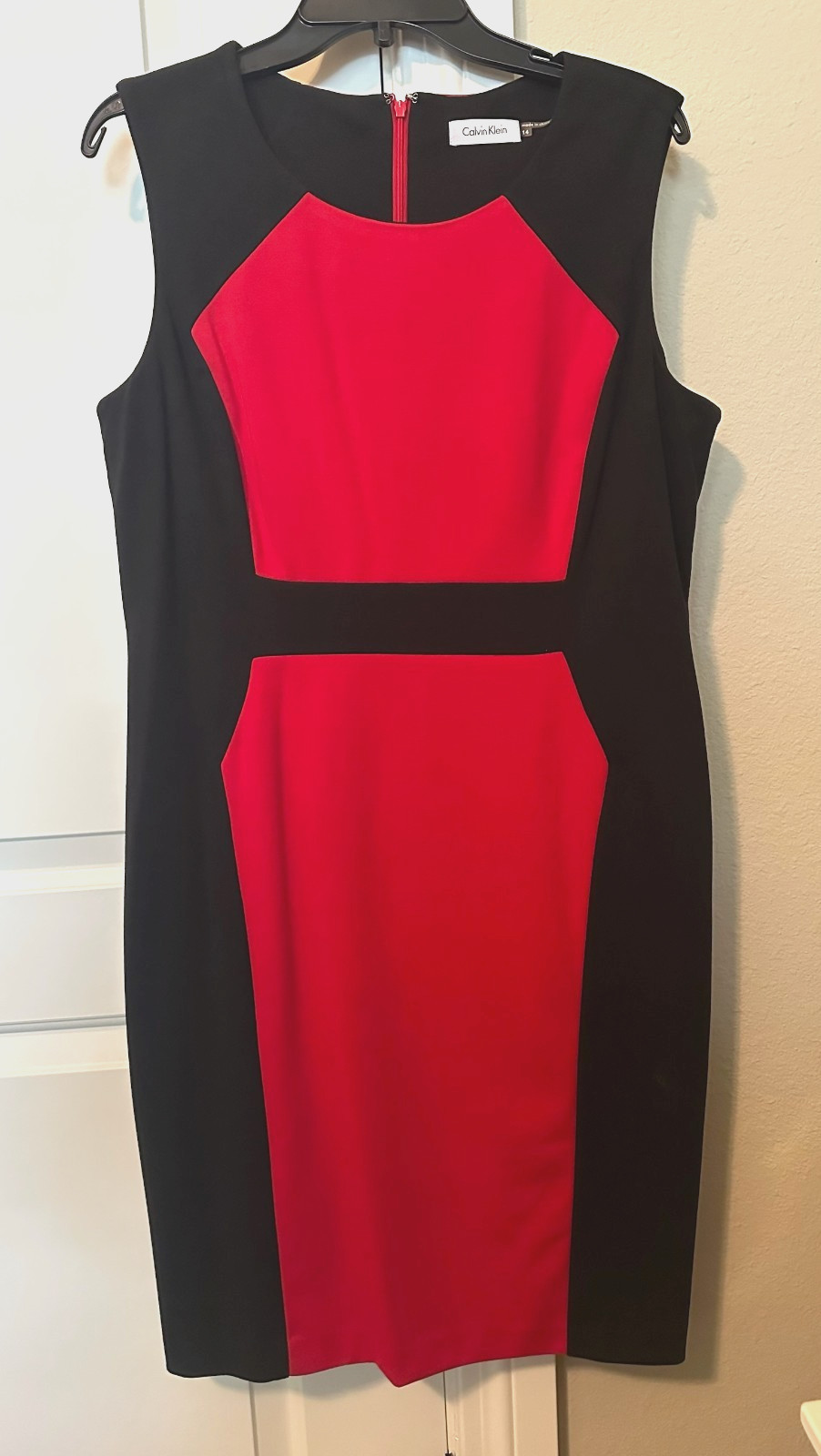 Calvin Klein Women's Red Black Sheath Dress sz 14 Ponte Vtg Sleeveless Slimming