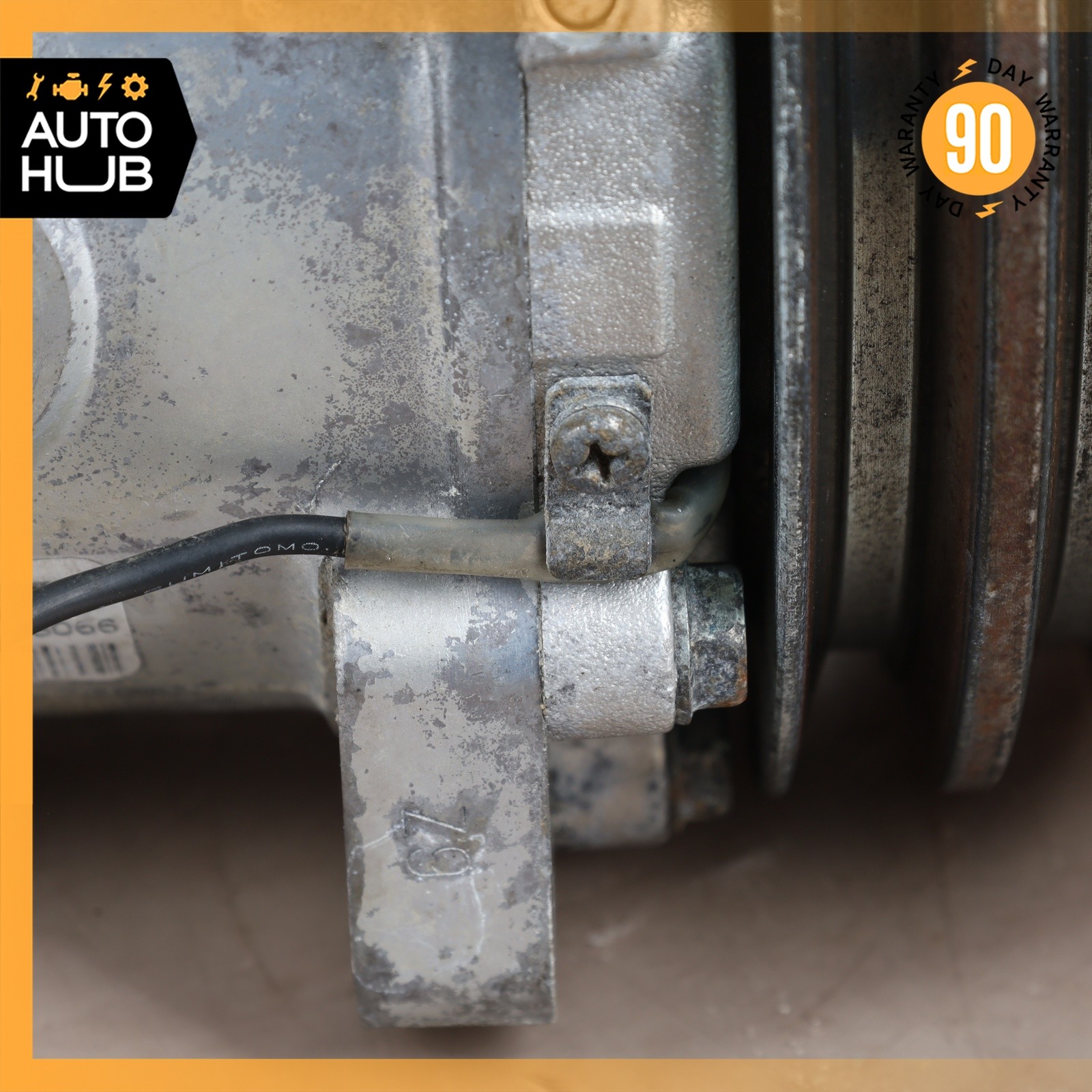 Bentley Brooklands 1990-1993 Compressor with bracket
