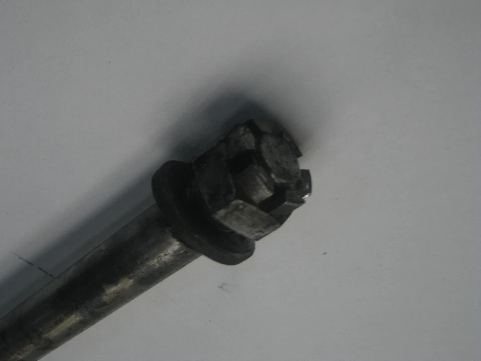 1980 YAMAHA XS1100 SG XS 1100 REAR DRIVE WHEEL AXLE SHAFT ROD - Image 3 of 3