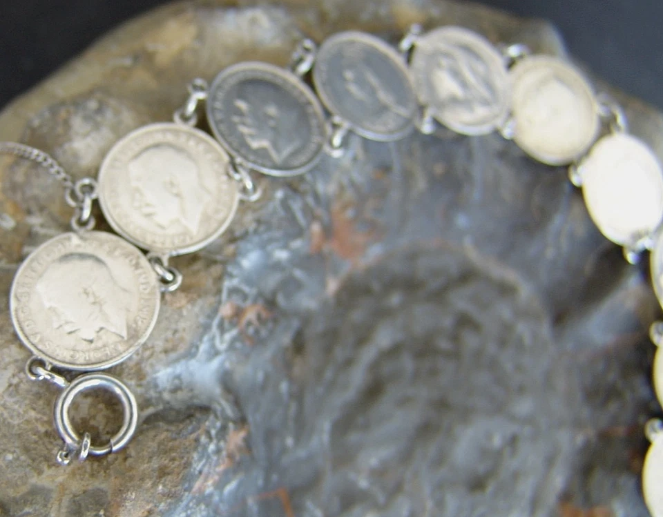 FEINES ECHT SILBERMÜNZ ARMBAND MIT ANTIKEN ENGLISCHEN SILBER MÜNZEN - Bild 2 von 4