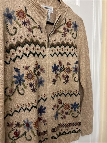 Alfred Dunner Cardigan durchgehender Reißverschluss Vintage beige bestickt Blumen P Medium - Bild 4 von 6