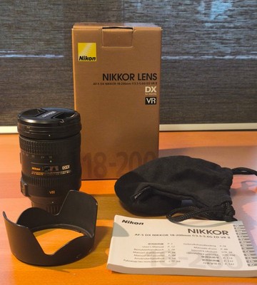 nikon Zoom af-s DX Nikkor 18-200 mm f/3.5-5.6 G ED VR II mit Originalzubehör