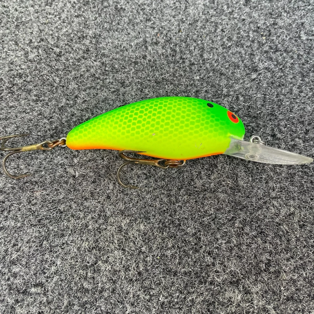 Vintage Bomber Model A Magnum 9A Deep Diver Screw Tail Lures