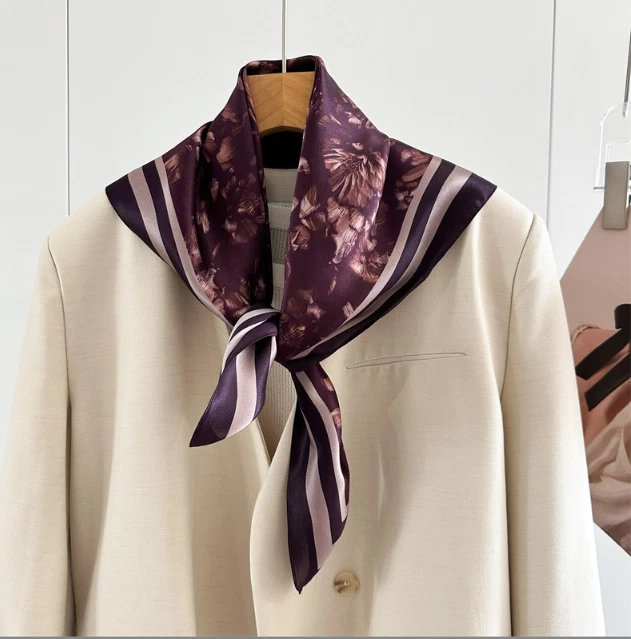 100% Silk Shawl Scarf 65X65cm Neckerchief Purple floral Print Wrap Bandana new - Image 2 of 4