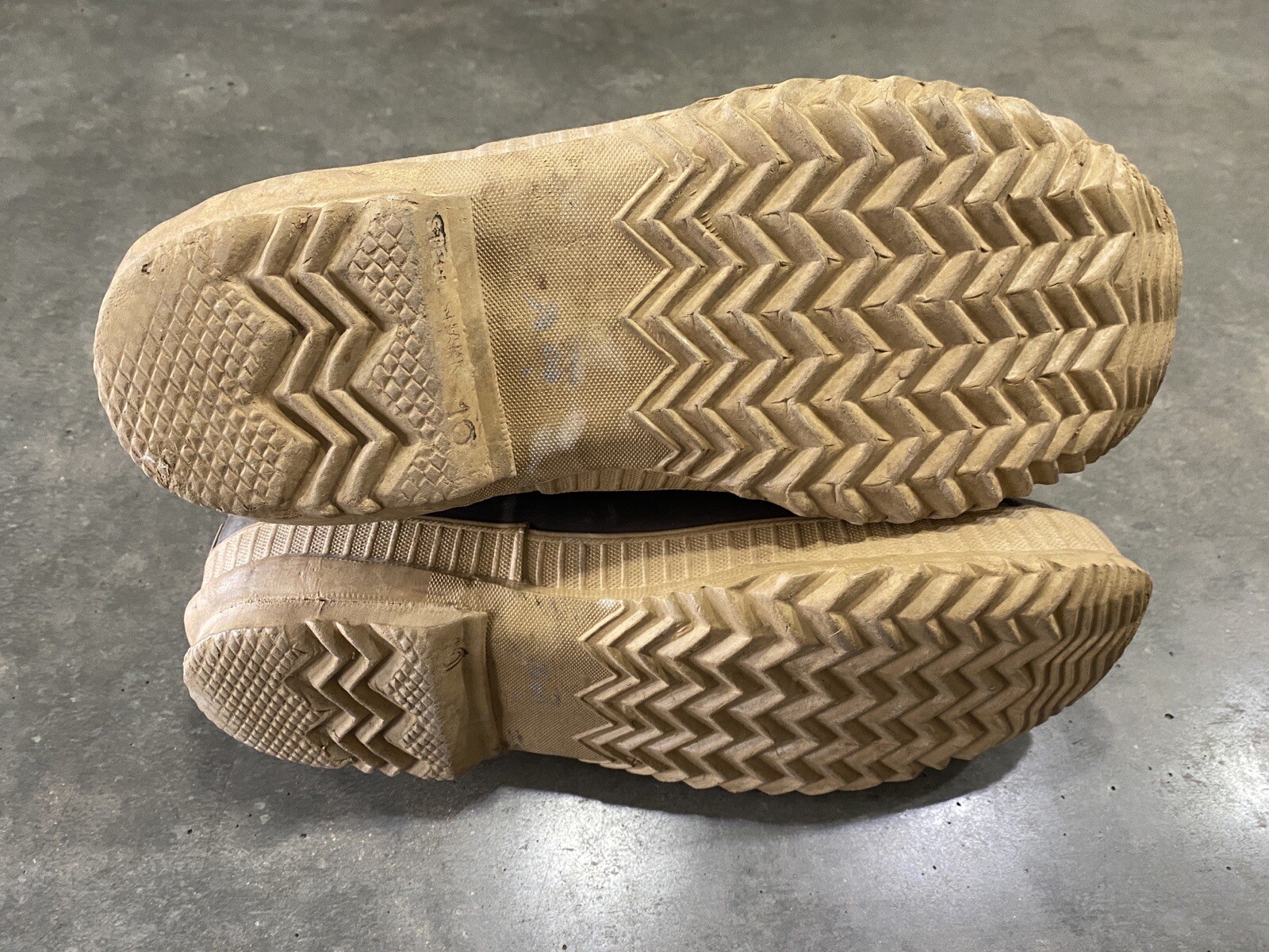 eddie bauer rubber boots