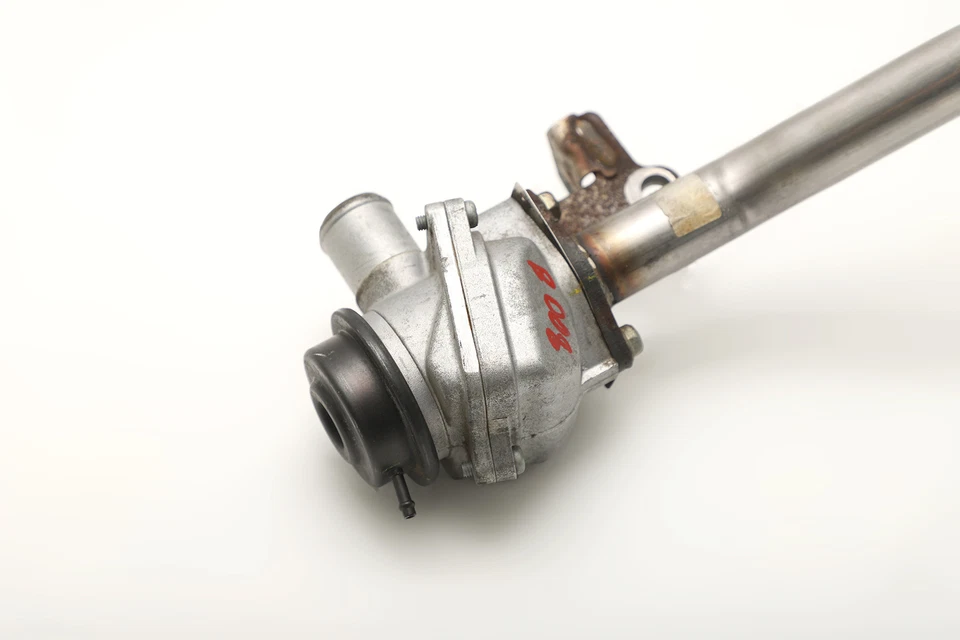 Tubo Mazda RX-8 RX8 04-08 EGR (recirculación de gases de escape) con válvula, B008, OEM, 2004 Foto 3 de 4