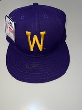 DON JAMES Washington Huskies Signed Fitted Hat 7 Auto NCAA Football