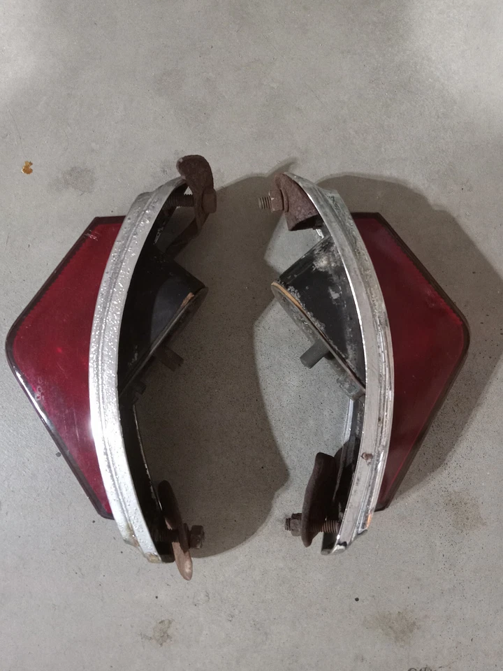 1940 Cadillac LaSalle SERIES 52 Parts Chrome Tail Light Horn Button Ant Switch Foto 3 de 4