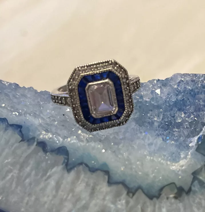 Vintage Ring MARKED EJI 925 STERLING SILVER Size 7.5 Glitzy Blue