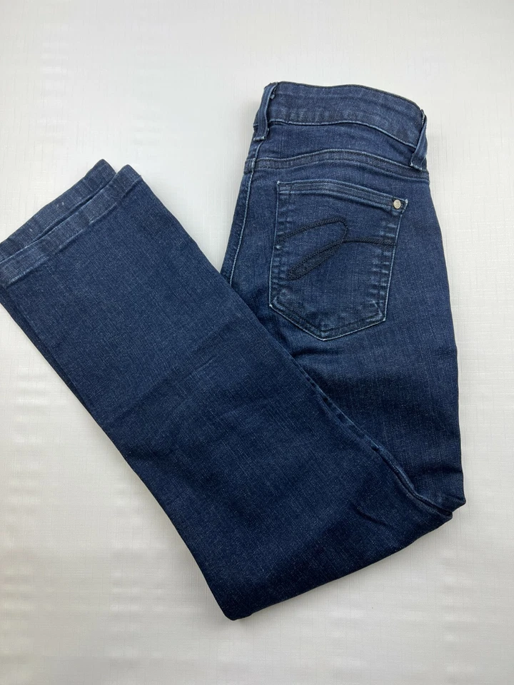 Pantalones de mezclilla elásticos MiracleBody para mujer 4 azules de pierna recta Foto 2 de 4