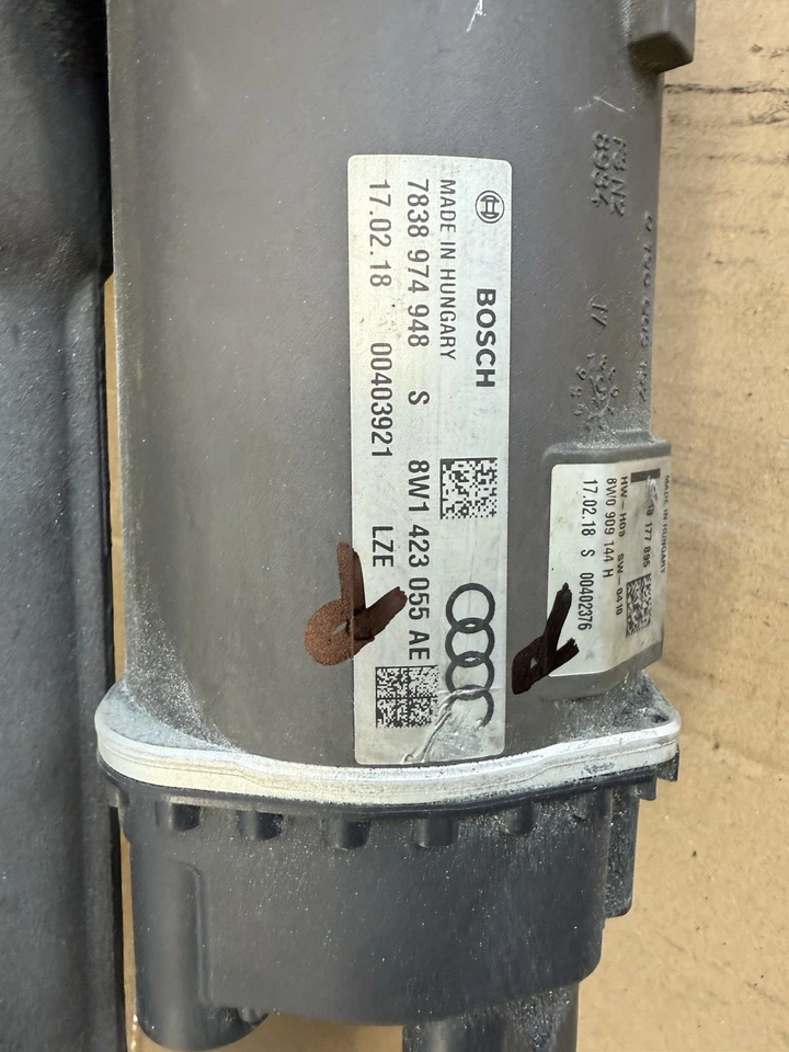 Audi A4. A5. Barra de dirección 2017-2024 Foto 3 de 4