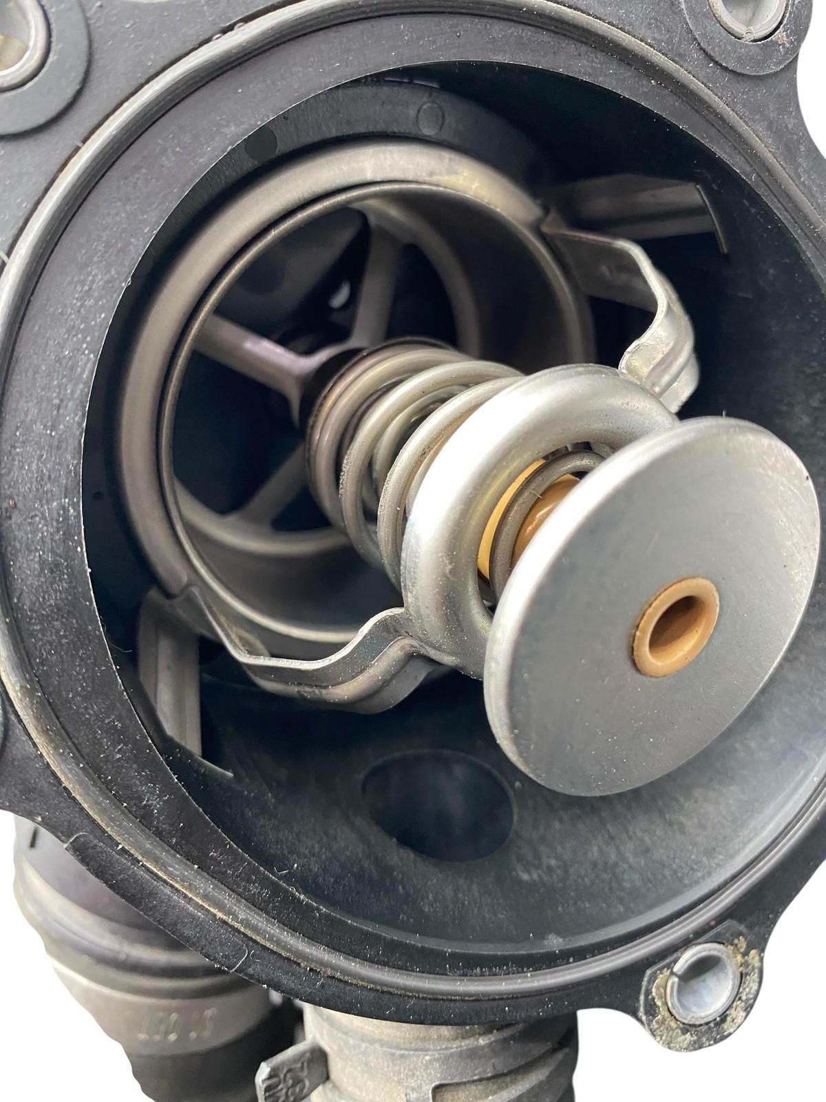 2013-2019 BENTLEY FLYING SPUR 4W 223B 4.0L AWD THERMOSTAT HOUSING ASSMEBLY *65K*