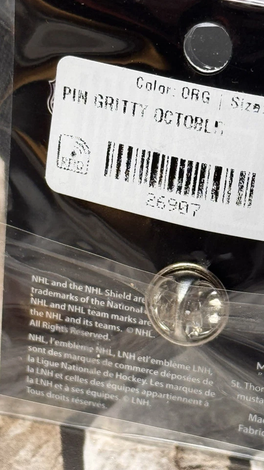 Wincraft Philadelphia Flyers GRITTY Halloween GREATEST SLASHER ALL TIME NHL Pin - Image 3 of 4