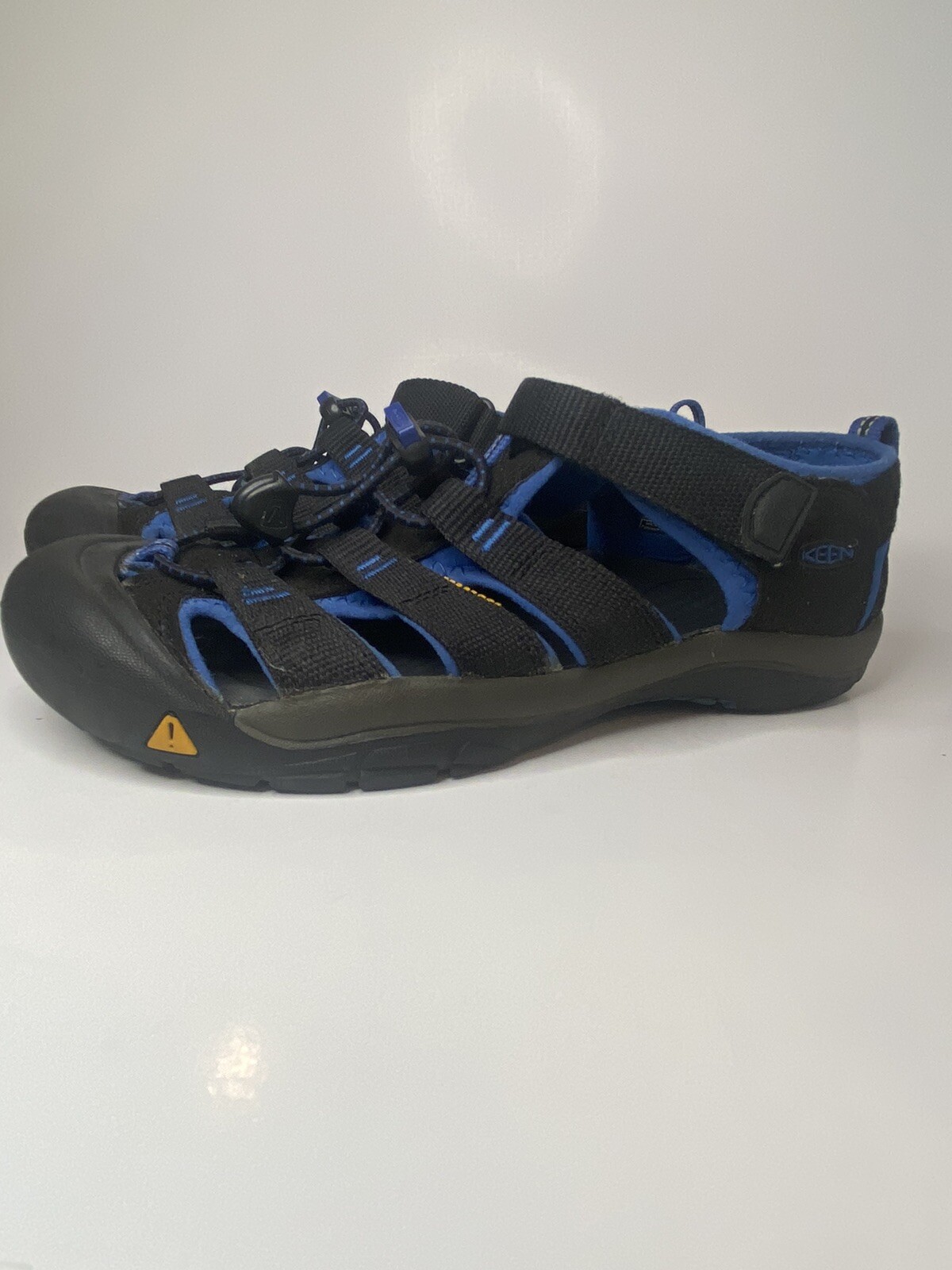 Scarpe da trekking sandali impermeabili sportivi neri blu Keen bambino ragazzo ragazza taglia US 5