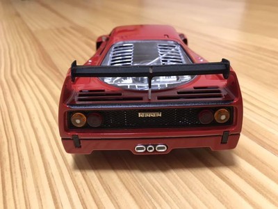 フェラーリF40 buragoベースWARM-UP社製1/18