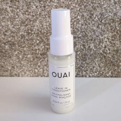 Ouai Leave In Conditioner 25ml Nachtkerzenöl in Reisegröße.