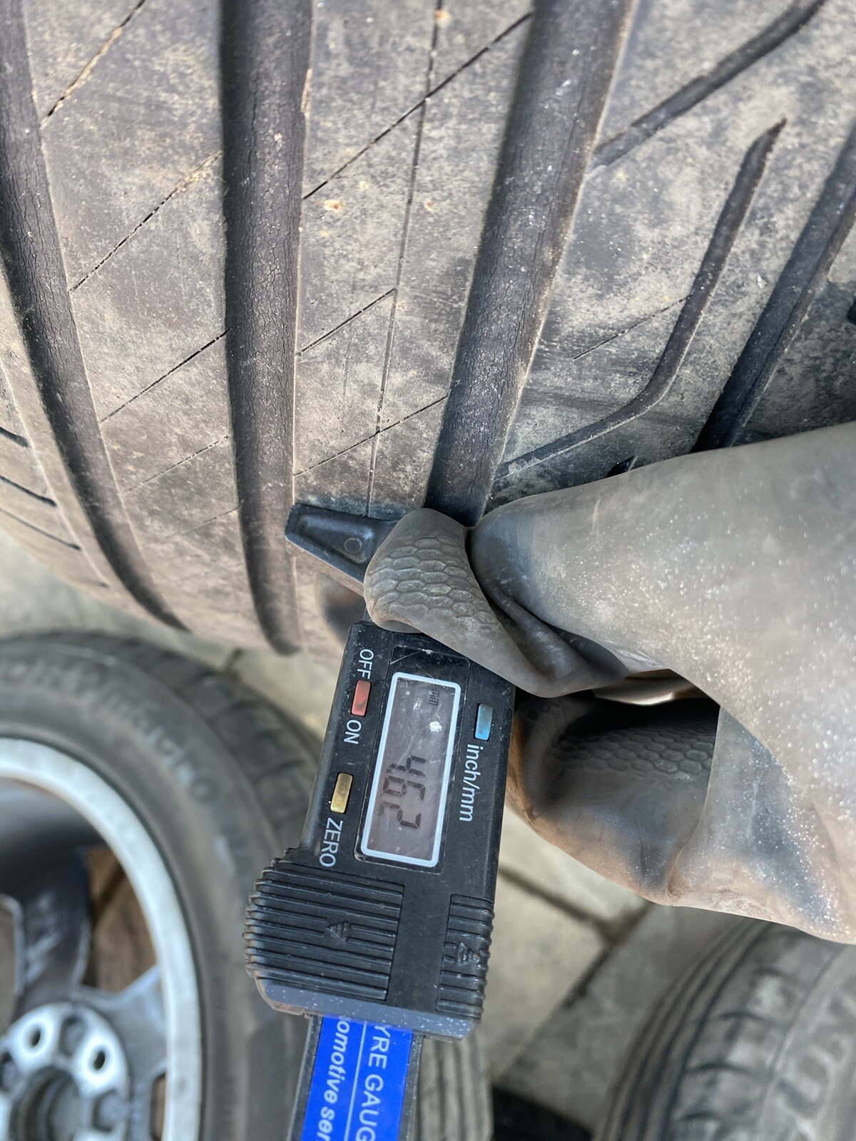 GENUINE AUDI Q2 20172021 17" ALLOY WHEEL SET WITH TYRES, PART No