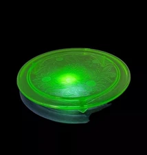 Vintage Jeanette Glass Co. Uranium Glass Cake Plate W/ Sunflower Design- Video