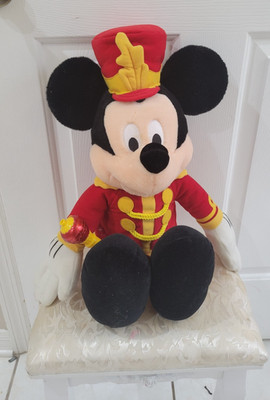 Macy s Parade Strike Up Christmas Holidays Mickey Mouse Plush  24'' With Recorder
